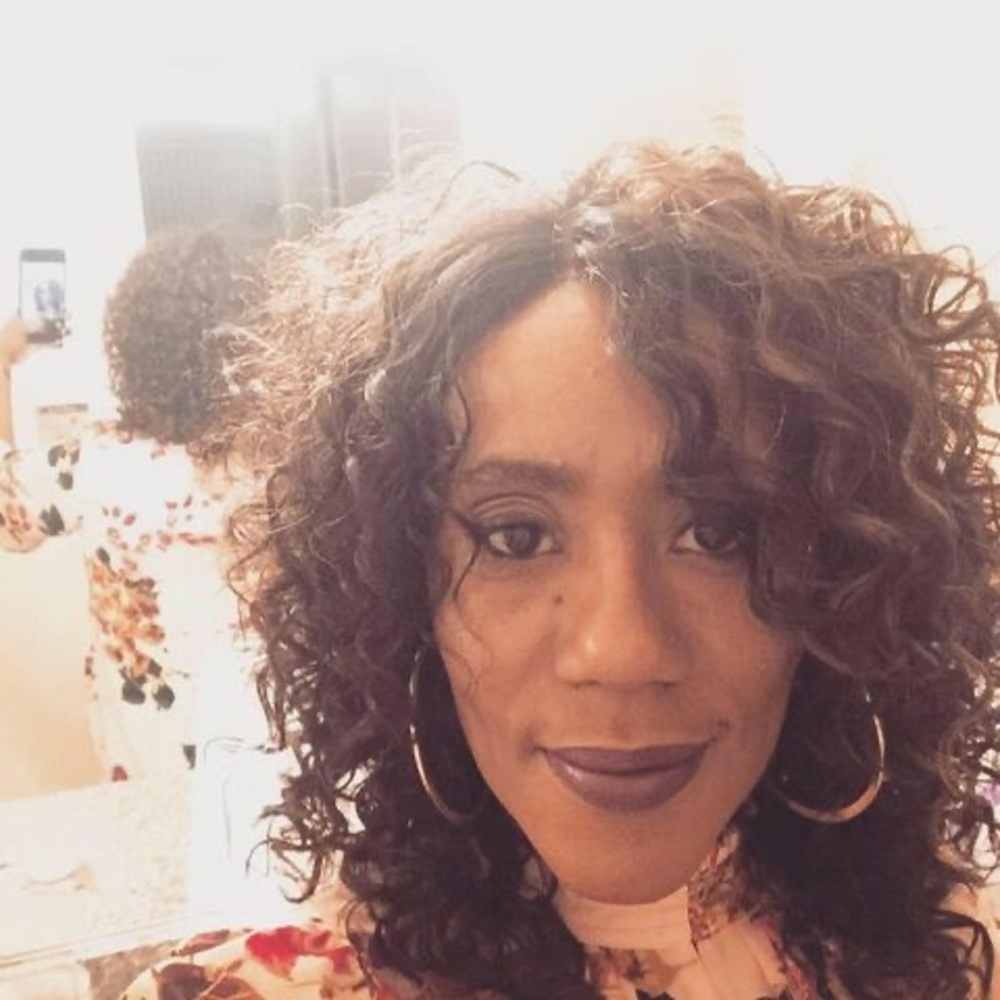 Meet your Posher, Toni